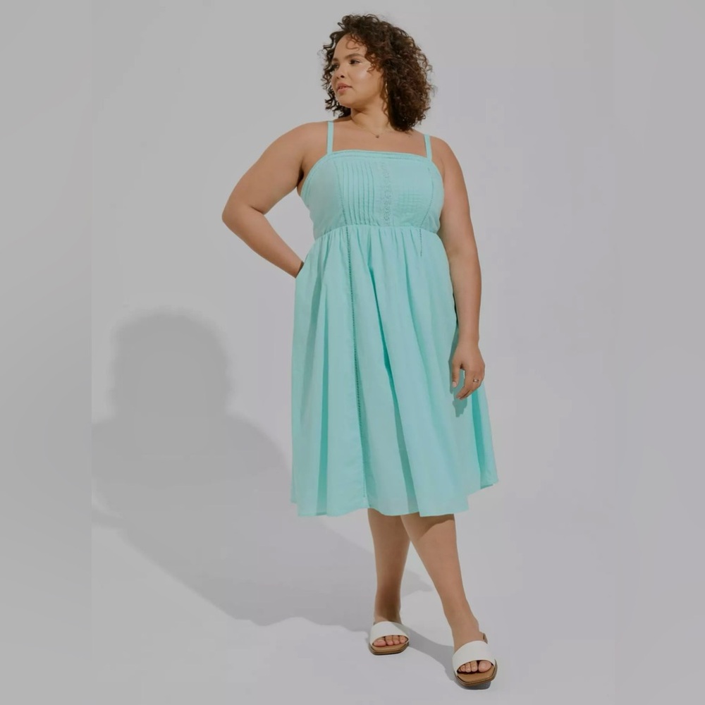 Women’s Light Blue Square-Neck Sundress